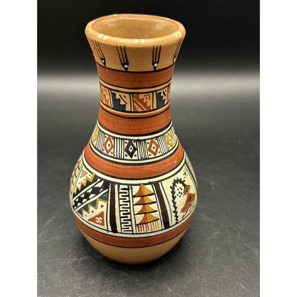 Cusco Peru Art Pottery Hand Painted Patterned Vase 4.5" Vintage Decor Signed